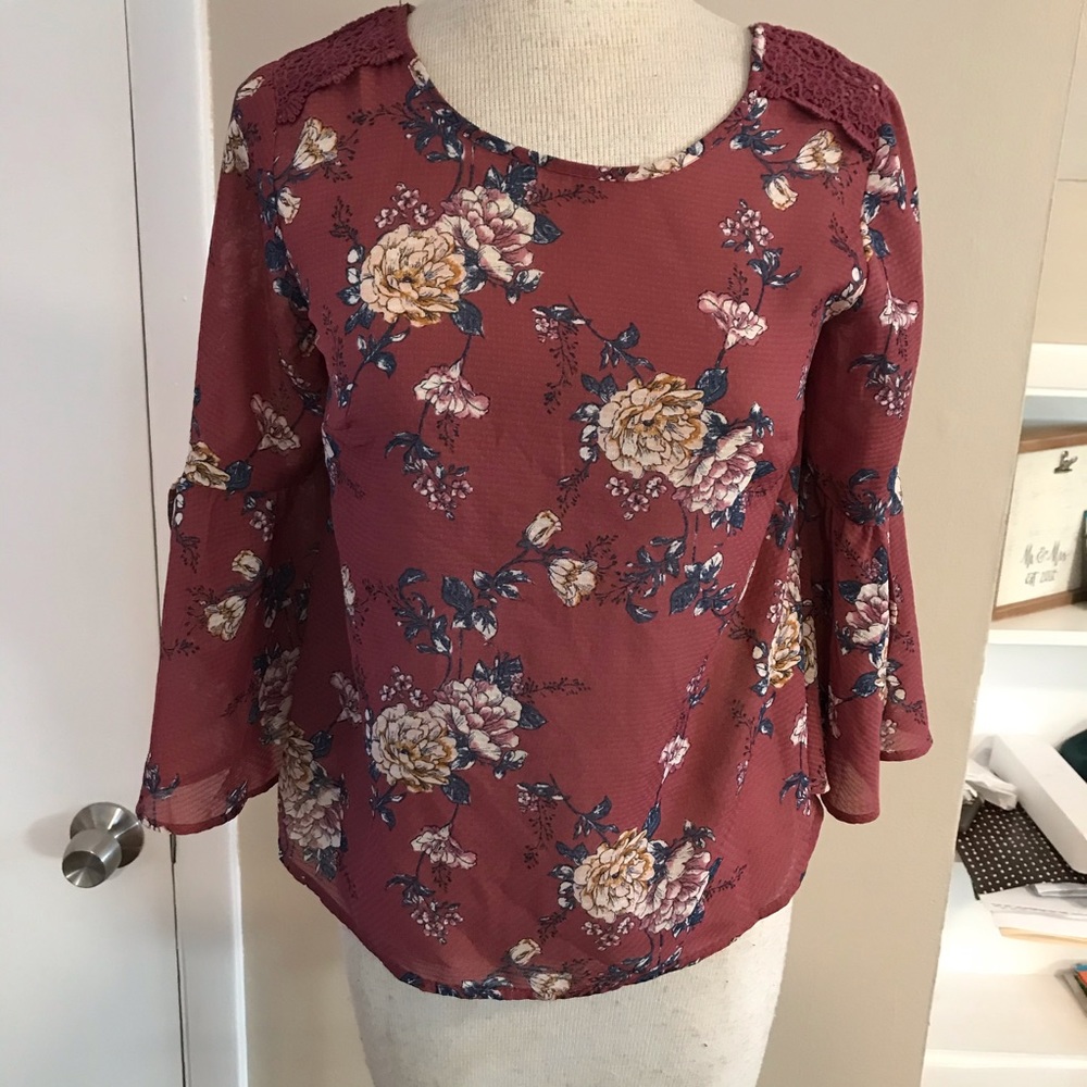 Floral top